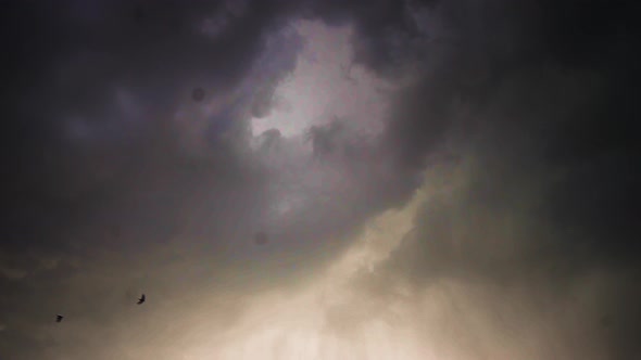 Cloud timelapse and lightning