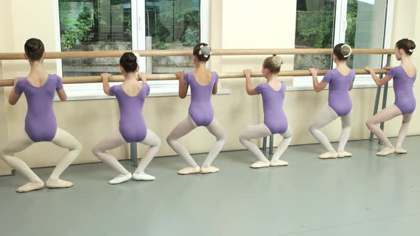 Kids Training at Ballet Studio