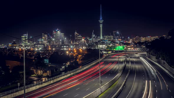 Highway in Auckland at night timelapse