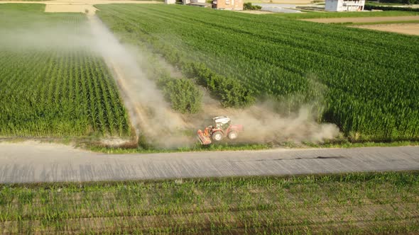 Tractor Spraying Fertilize, Herbicide, Insecticide, Pesticide Pest Spray