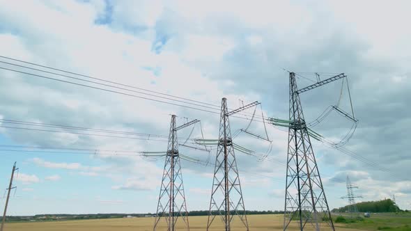 Survey of Highvoltage Power Lines By a Quadrocopter
