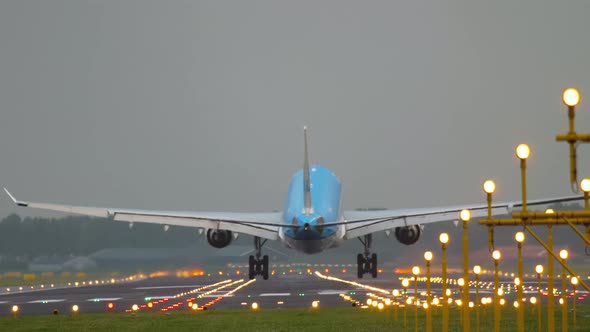 Airliner Landing in a Crosswind