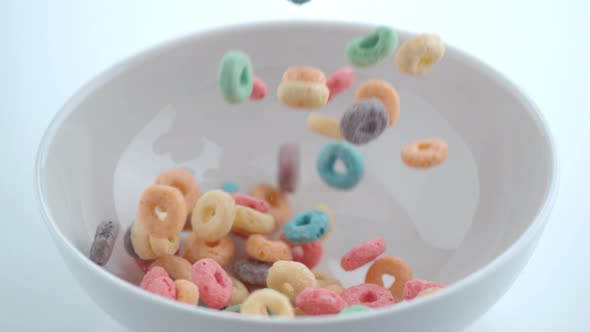 Cereal pouring into bowl in slow motion; shot on Phantom Flex 4K at 1000 fps alt