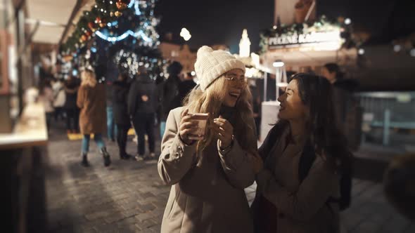 Two Lesbians Meet at Xmas Time