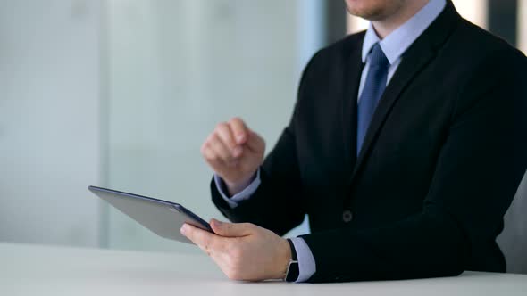 Businessman Working with Tablet Pc 10