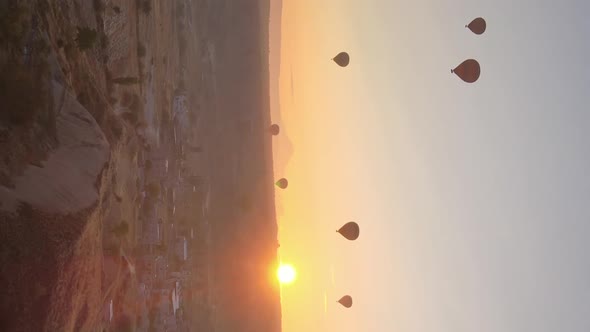 Vertical Video  Balloons in Cappadocia Turkey