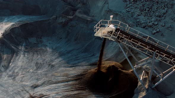Mining Coal Conveyor Belt Machine Loading Coal Mine
