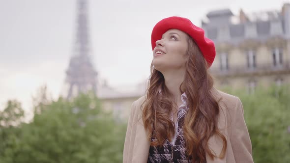 Beautiful young woman spending time in Paris.