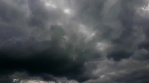 Seamless Loop of Clouds. Storm Clouds And Blue Sky. Sky And Clouds Timelapse