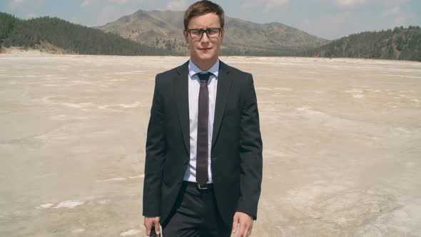 On Way to Nowhere  alt