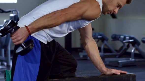 Man Trains His Triceps