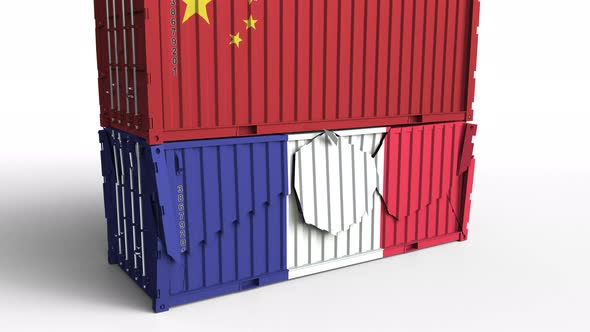 Container with Flag of China Breaks Container with Flag of France