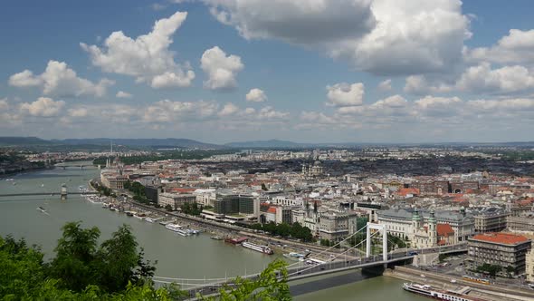 Skyline Time lapse of Budapest from Gellért Hill 