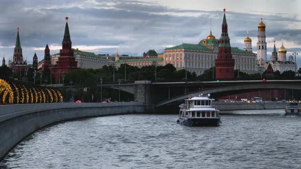 Russia, Moscow, view on Kremlin on against dramatic cloudy sky