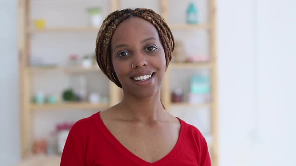 Afro Woman Hipster Freelancer with Standing in Modern Living Room and Smiling Portrait Spbi