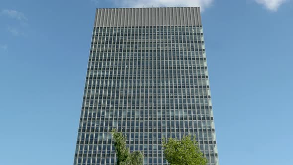 The Arts Tower University of Sheffield Sunny Day Medium Angle Shorter 4K 25p