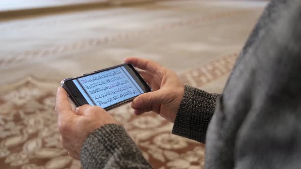 Reading Quran On Screen