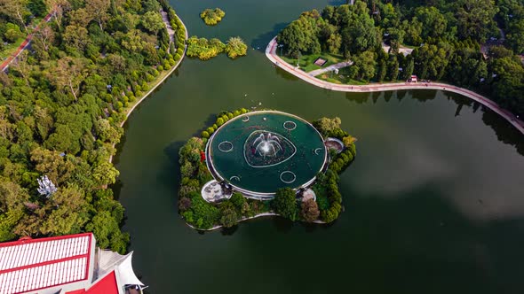 Central Lake of the main park of Mexico City