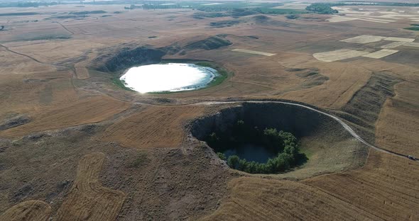 sivas zara kizilcan crater lake