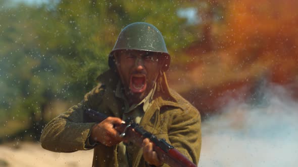 WW2 soldier with gun, Ultra Slow Motion