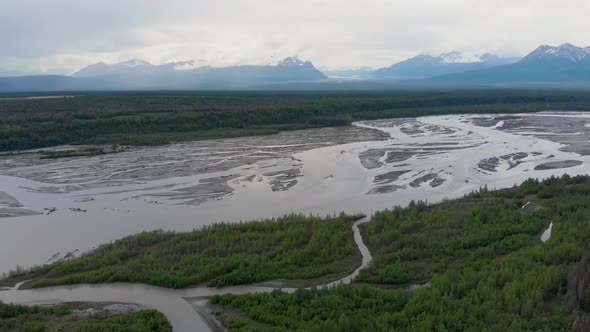 4K Drone Video of Chulitna River and Troublesome Creek near Denali State Park in Alaska