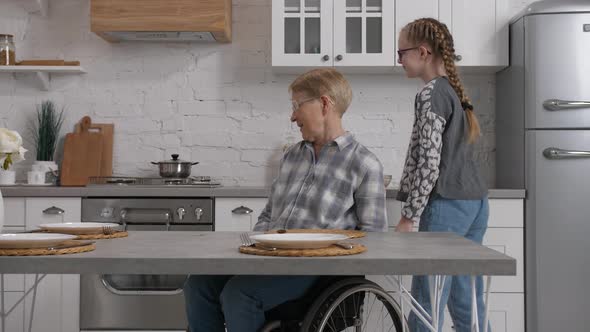 Grandchildren Serving Breakfast To Beloved Grandma