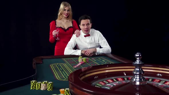 Couple Playing Roulette Wins at the Casino