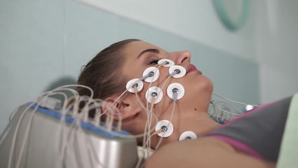 Facial Electro Stimulation