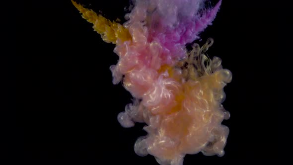 Color Drop Underwater Creating a Silk Drapery