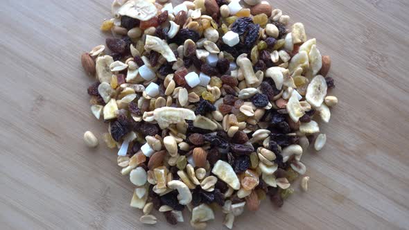 Mixed Dry Nuts And Fruits6