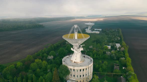 Flight Near the Astronomical Radio Telescope