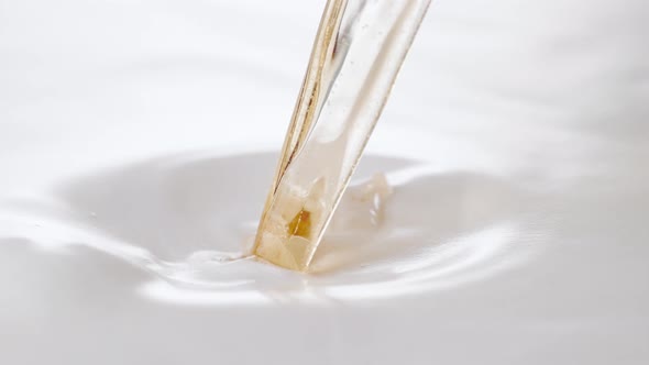 Pouring beer. Slow Motion. alt