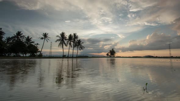 Time lapse raining cloud 