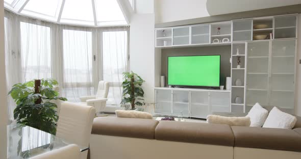 Light and Modern Apartment with a Green Screen