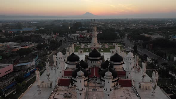 AH - Sunrise Baiturrahman Mosque 03