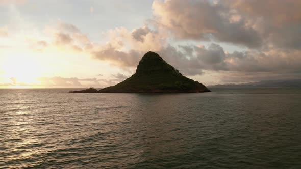 Drone Aerial Pan onto Chinaman's Hat, Oahu, Hawaii