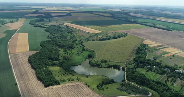 Beautiful views of the countryside, lake and cultivated fields