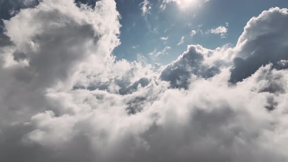 Real Flight Through an Amazingly Beautiful Cloudy Landscape