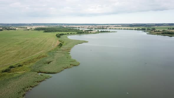 Yanovichskoe Lake And The Vymnyanka River 03