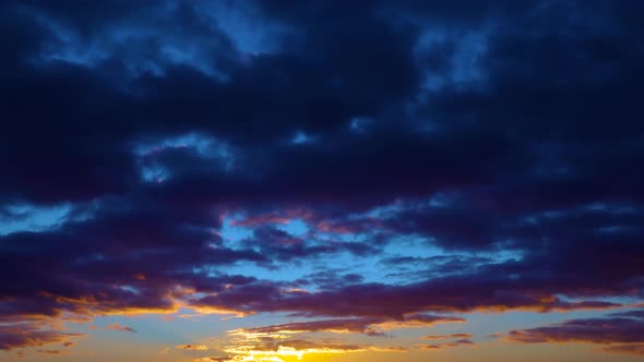 Image Gorgeous Grand Time Lapse of the Sky at Sunset