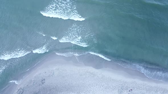 Sea waves by the beach