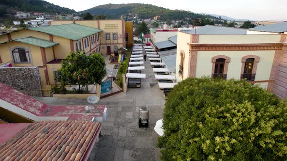 shot of TOTALLY empty streets during pandemc in el oro mexico