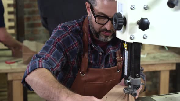 Mature Cabinet Maker Creates a Cabrioli Leg Using Bandsaw