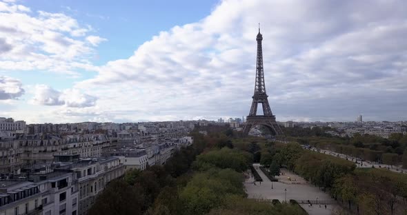 4 K Paris Eiffel Tower