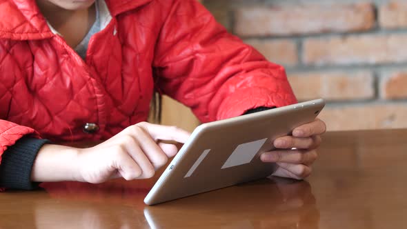 Kid's Hand Touching Digital Tablet