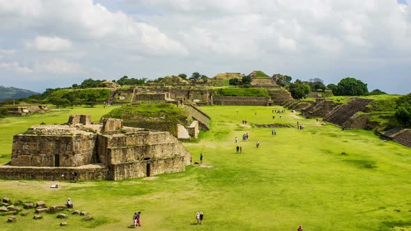 Monte Alban, Zapotecs Pyramids