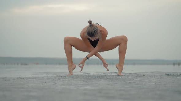 Healthy Life Exercise Concept Young Sporty Fit Woman Doing Yoga Sun Salutation Surya Namaskar Pose