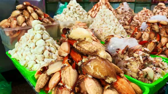 Close up shots of fresh crab meat out from the shell while on display beautifully.