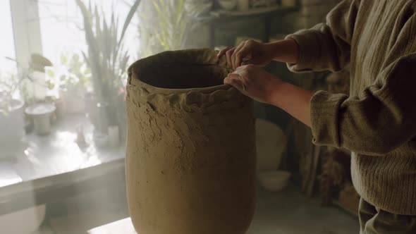 Big Vase Is Being Sculpted By Potter