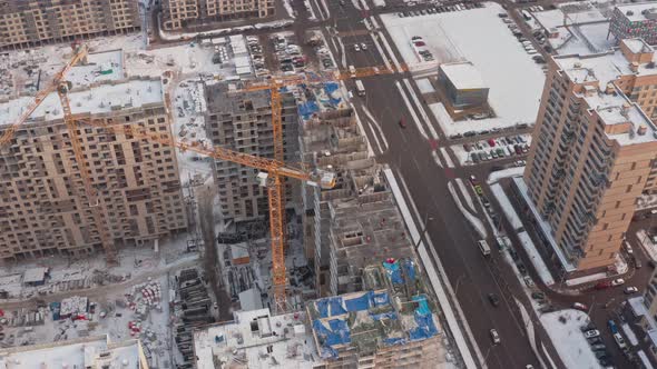 the Process of Building Modern Houses in Winter